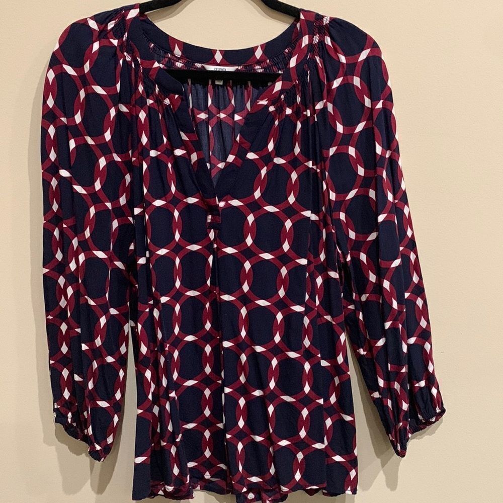 crown & ivy top